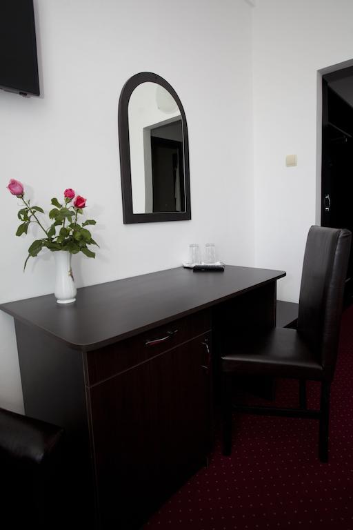 Hotel Terra Oradea Eksteriør billede