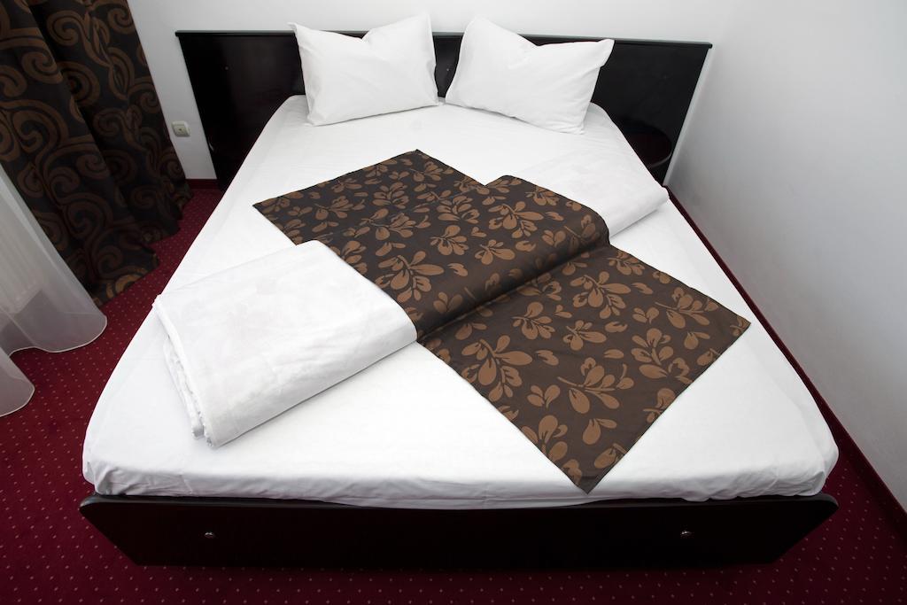 Hotel Terra Oradea Eksteriør billede