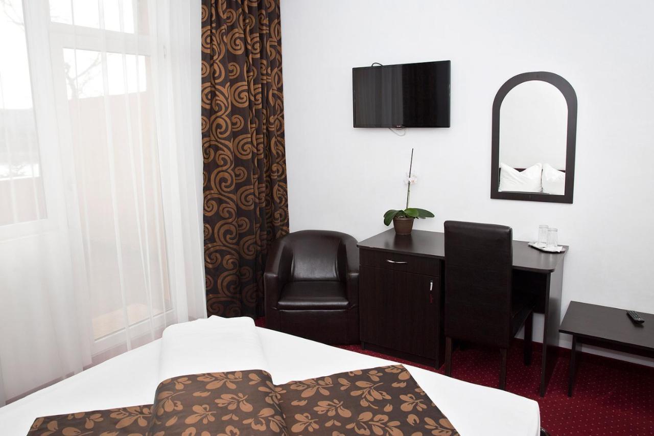 Hotel Terra Oradea Eksteriør billede