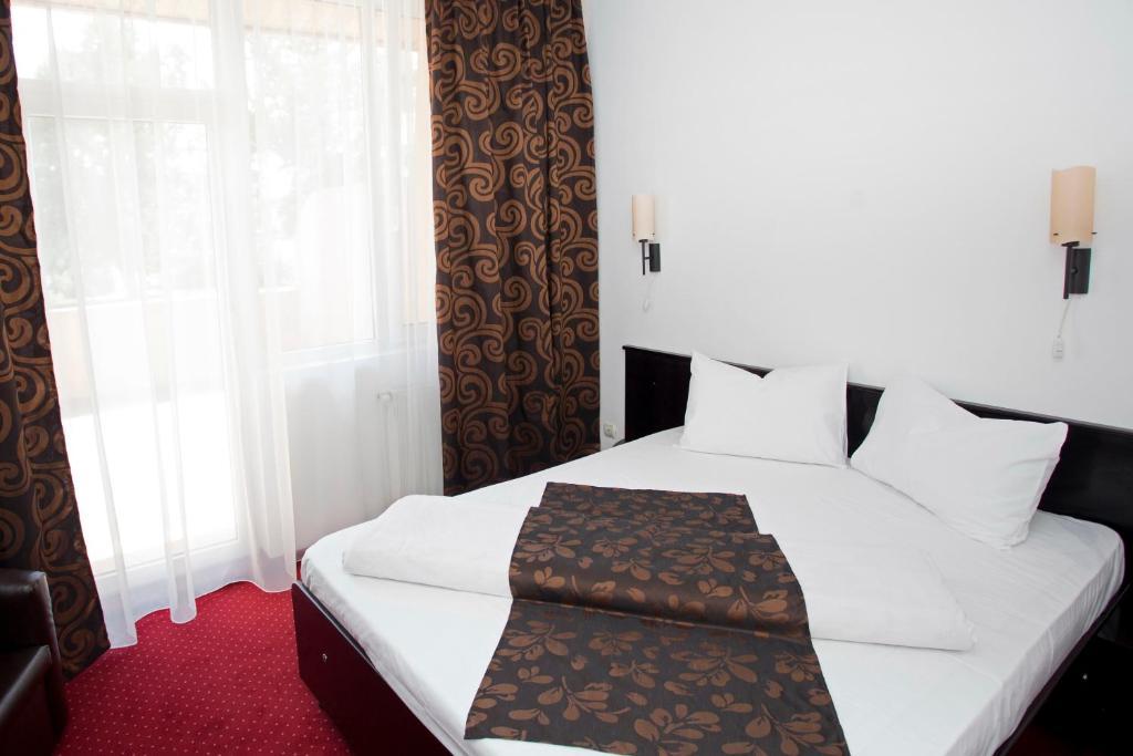 Hotel Terra Oradea Værelse billede