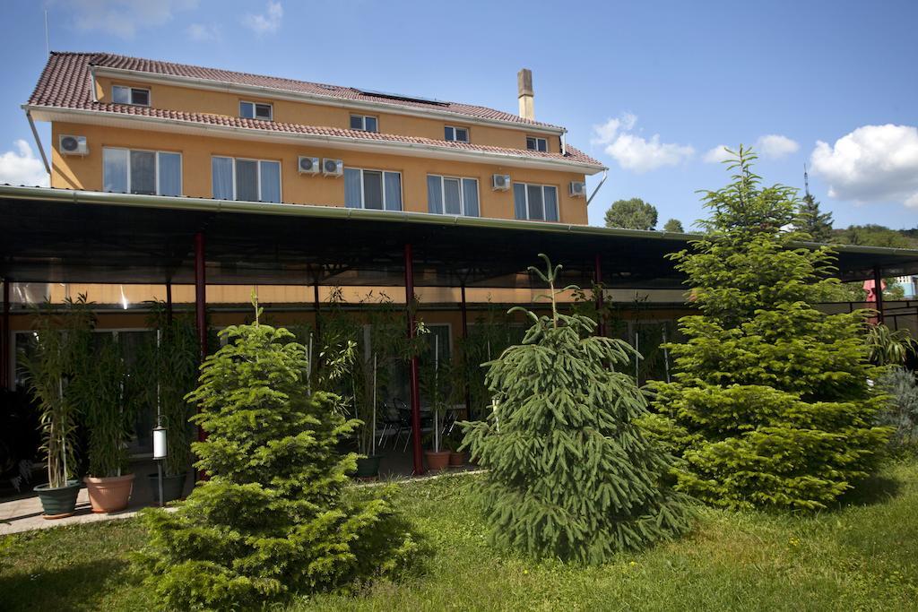 Hotel Terra Oradea Eksteriør billede