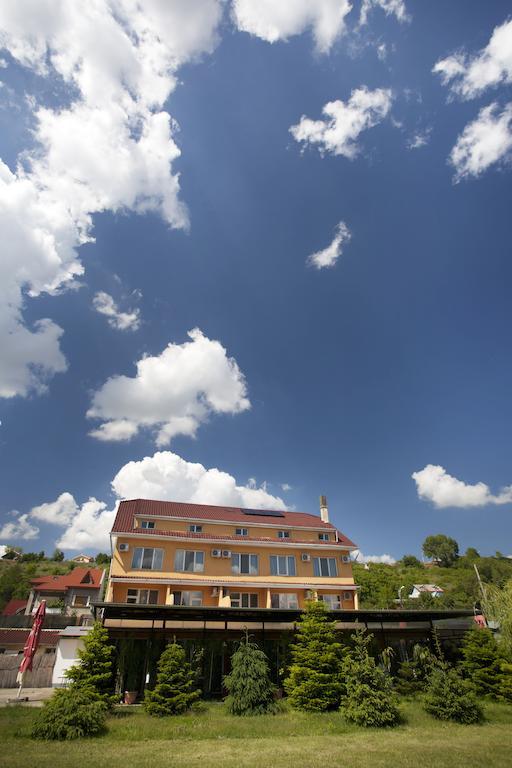 Hotel Terra Oradea Eksteriør billede